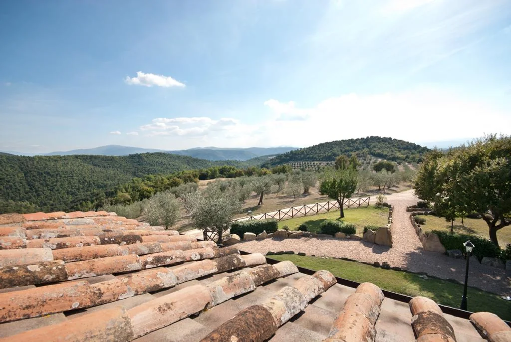 umbrie-forte-sorgnano-appartement-il-belvedere-panorama-uitzicht-06-casamia