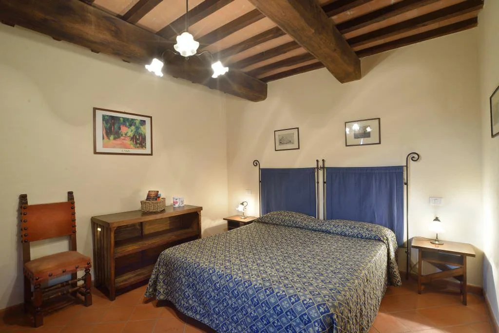 umbrie-forte-sorgnano-appartement-il-fienile-slaapkamer-07-casamia