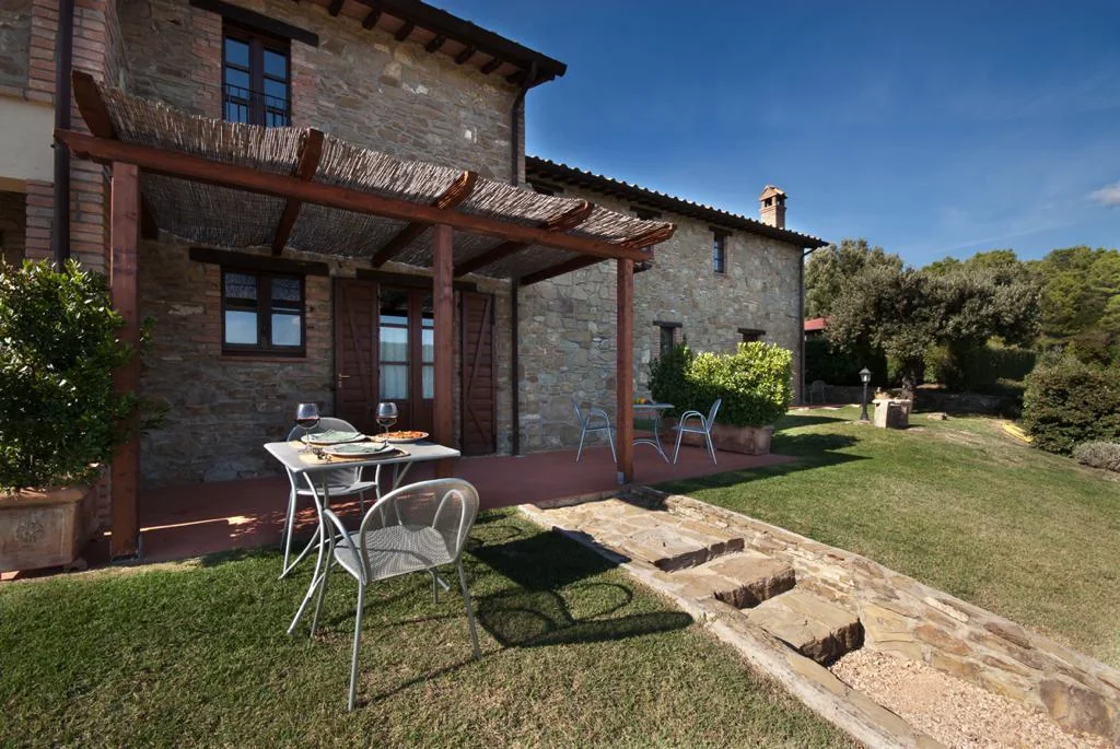 umbrie-forte-sorgnano-appartement-l-uliveto-appartement-terras-01-casamia