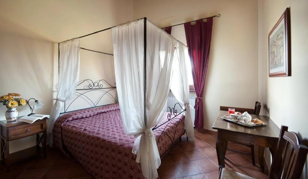 umbrie-forte-sorgnano-appartement-limonaia-hemelbed-01-casamia